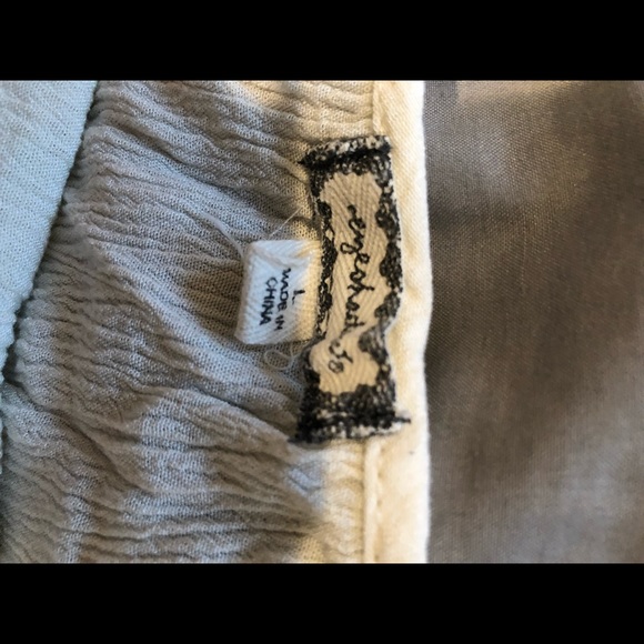 White Cold Shoulder Shirt - Picture 6 of 7